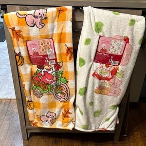 NEW Strawberry Shortcake Fall LEAVES PUMPKIN Throw Blanket Bundle